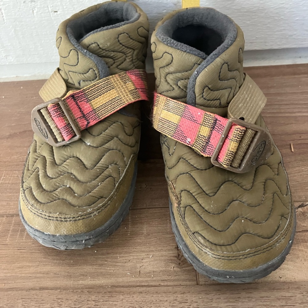 Chaco ramble puff womens size 6